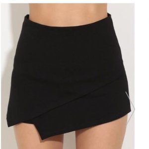 Asymmetric Skort In Black